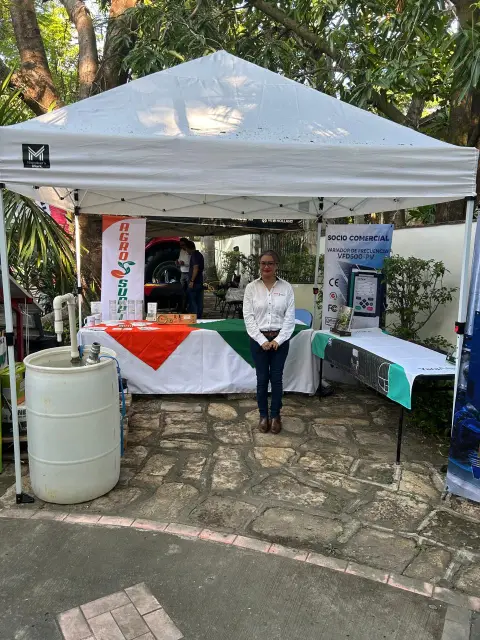 Atención en el stand de Agro Supply